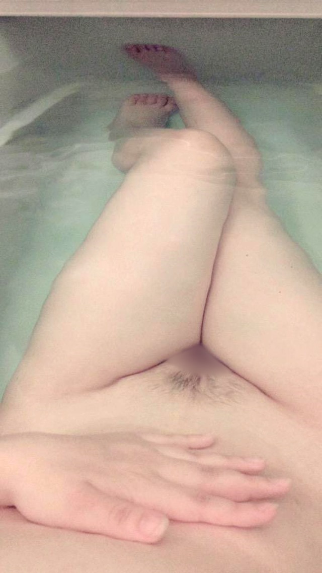 入浴中自撮りエロ画像66